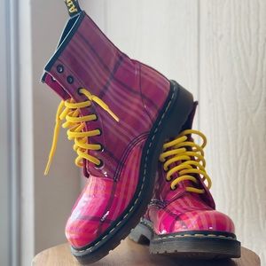 Dr. Marten boots pink plaid with bright yellow laces 💛 like new never worn
